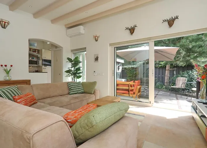 Sunnybeachhouse Aan Het Bos, Tussen Zee En Meer. Casa de Férias Noordwijkerhout